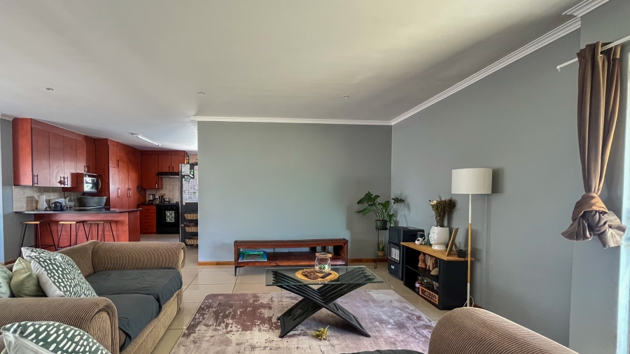 To Let 3 Bedroom Property for Rent in Country Club Western Cape